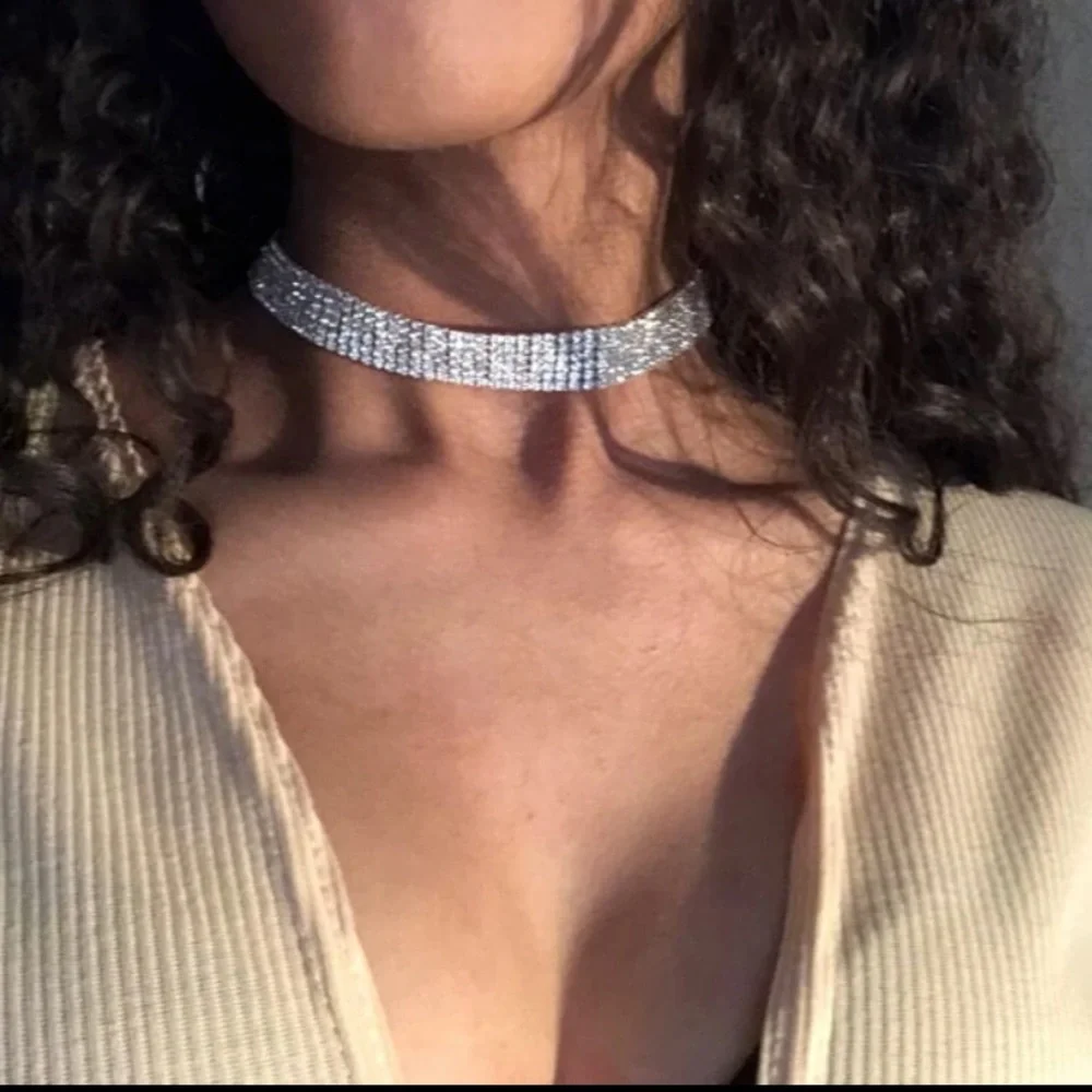 Sparkly Rhinestone Choker - Picture 1 of 9